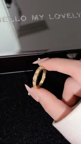 Chrome Hearts 22k cross-shaped T-shaped diamond gold ring