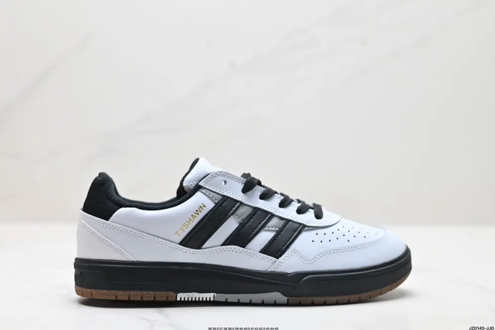 Adidas Originals Tyshawn is comfortable and versatile. It is non-slip and wear-resistant IF9712