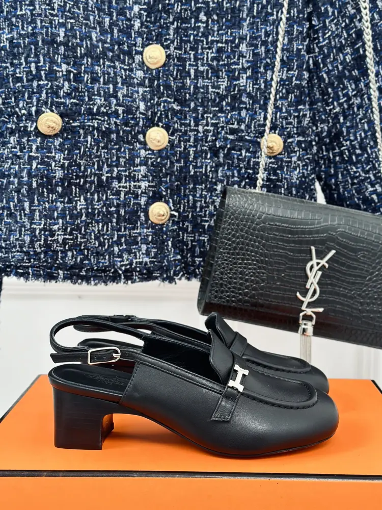 Hermès Spring/Summer Slippers