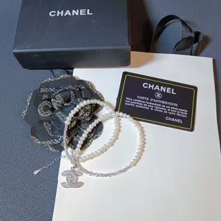 Chanel Double C crystal diamond pendant natural boutique pearl bracelet necklace