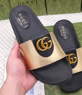 Gucci slippers