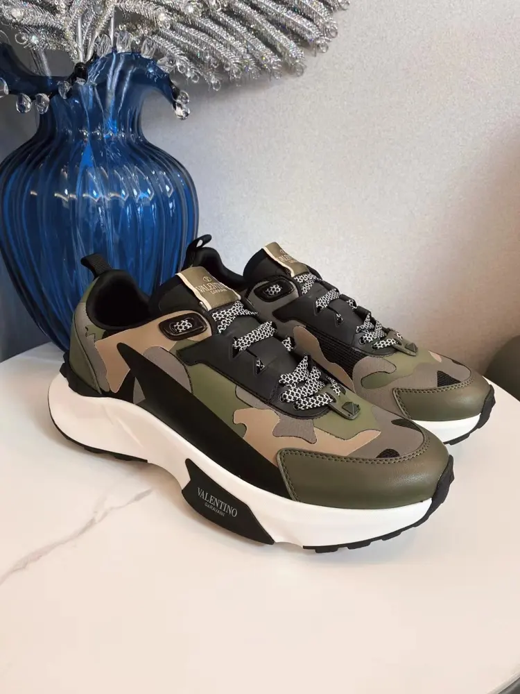 Valentino’s latest couple’s casual sneakers