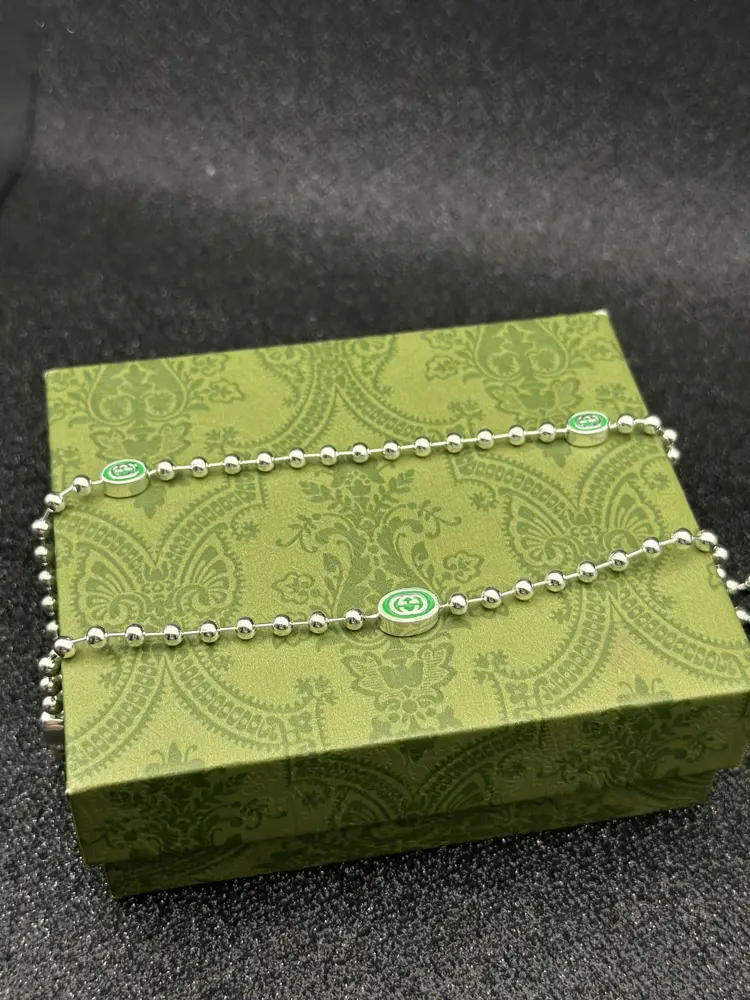 Gucci natural necklace