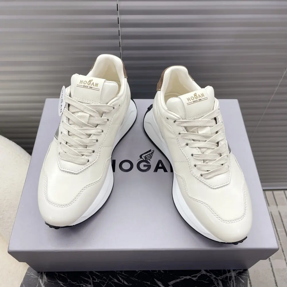 HOGAN Early Spring Couple Yacht Shoes