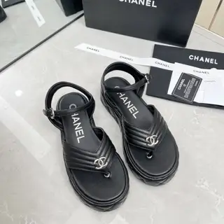 Chanel new flip-flops
