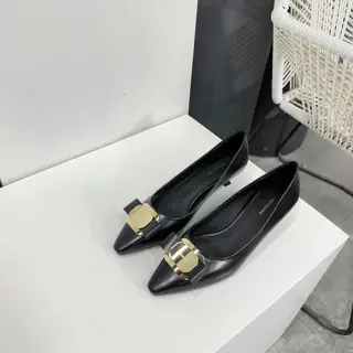 Salvatore Ferragamo counter 24 early spring series new products Signature bow hardware