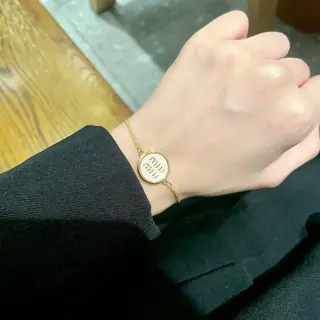 miumiu letter bracelet