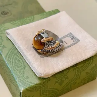 The latest style of Gucci ring