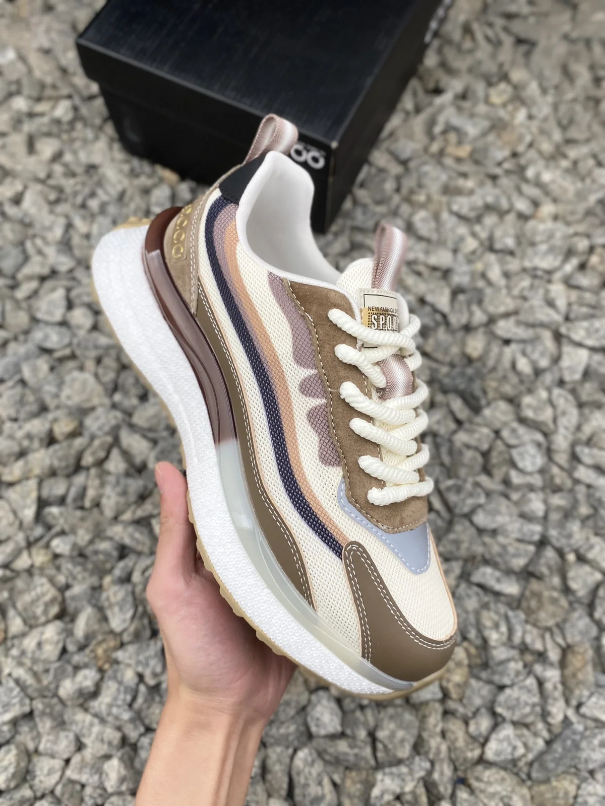 ECCO new versatile casual style
