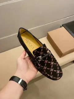 Gucci men’s loafers are sold at all four seasons counters