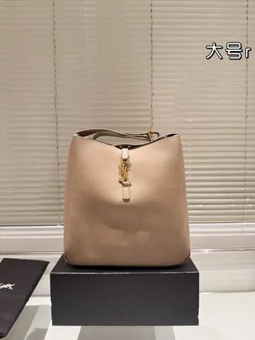 Yves Saint Laurent Bag