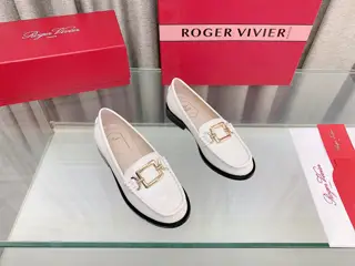 Roger Vivier classic square buckle loafers