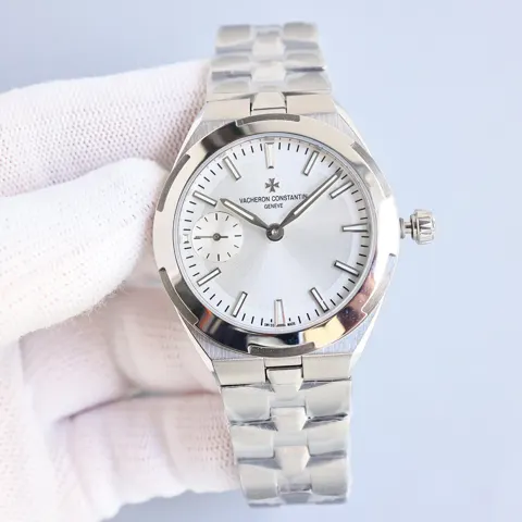 Vacheron Constantin Overseas 2300V