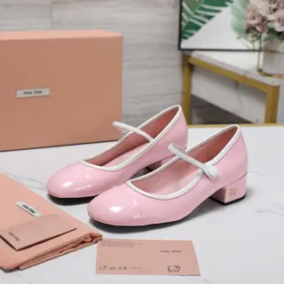 Miu Miu Miu new arrival~Colorblock thick heel round toe Mary Jane pearl buckle shoes