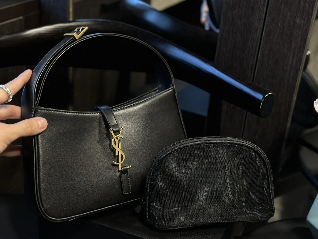 Yves Saint Laurent Bag