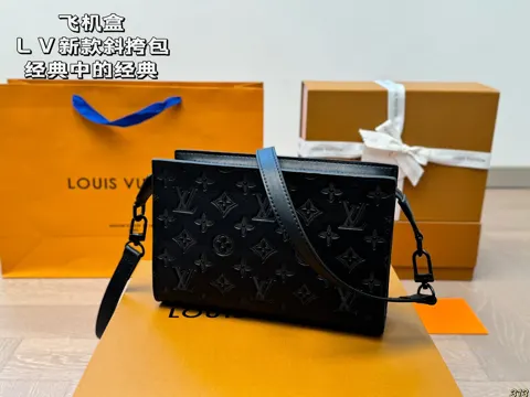 Louis Vuitton Crossbody