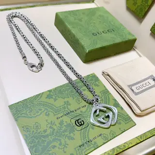 The latest Gucci necklace