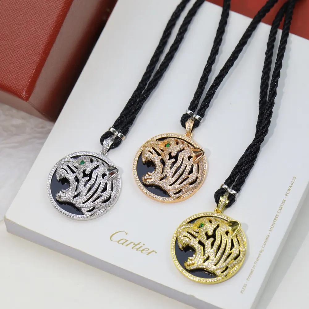 Cartier leopard necklace Cartier classic masterpiece