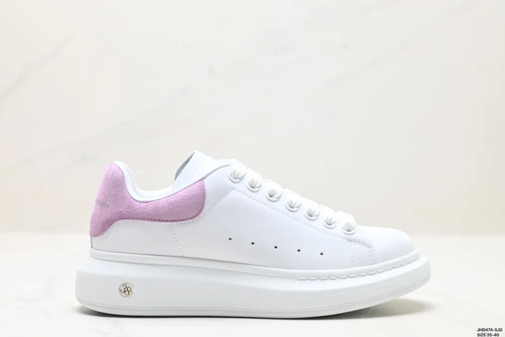 Italian luxury brand Alexander McQueen Sole Leather Sneakers low-top fashion thick-soled