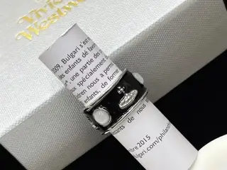 Vivienne Westwood King’s ring replica