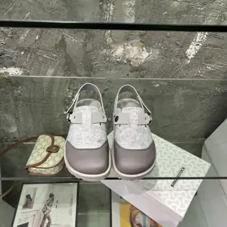 Birkenstock x Dior global limited edition joint model I was attracted by the joint model of