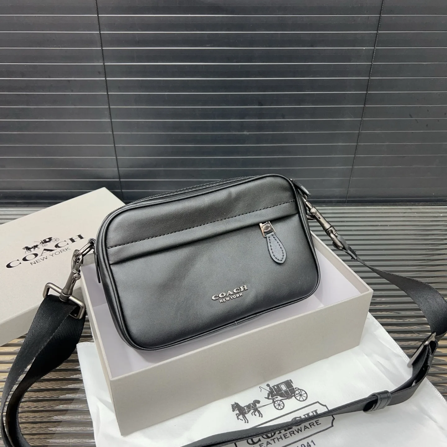 COACH Shoulder Bag