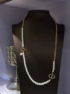 DIOR letter necklace The same brass material as the counter