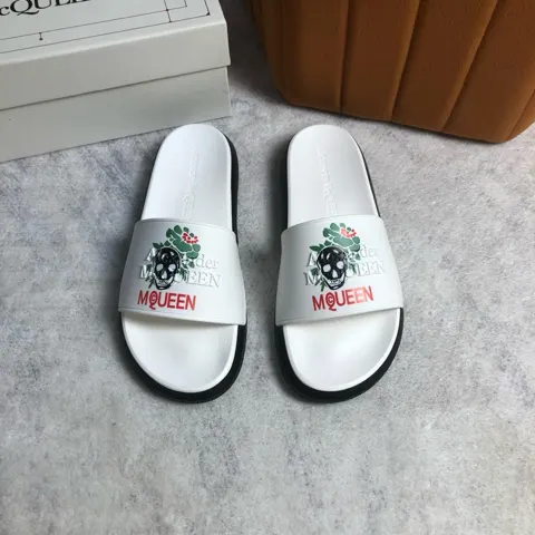 Alexander McQUEEN flip flops