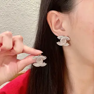 Second-hand Chanel earrings