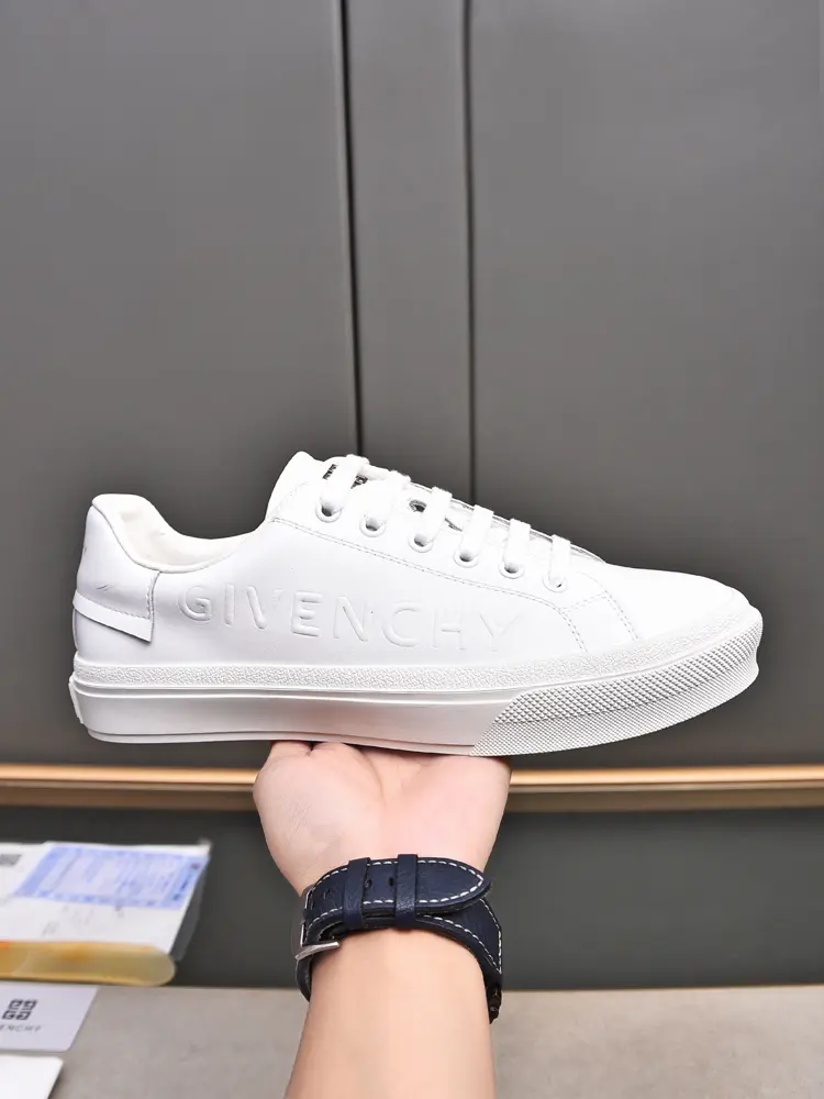 Givenchy low-top sneakers