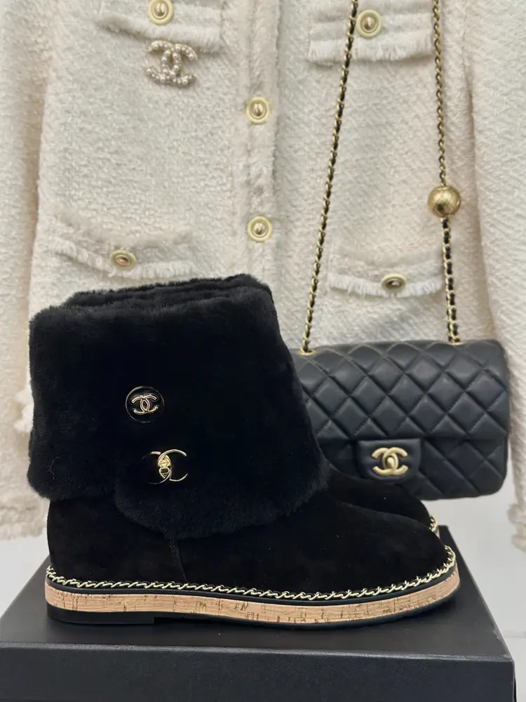 Chanel Chain Wood Grain Snow Boots