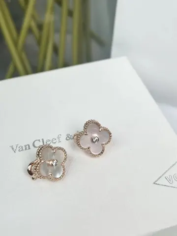 Van Cleef & Arpels Four-leaf Clover Earrings