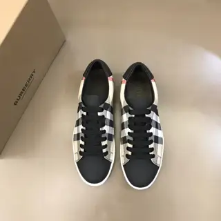 Burberry’s classic low-top sneaker for men