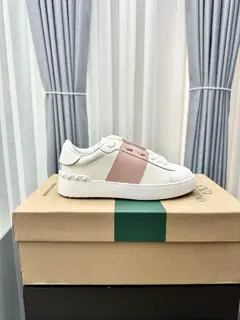 Valentino rivet thick sole casual sports shoes heightening white shoes