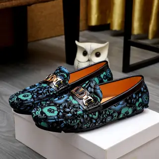 Versace new men’s loafers are on sale