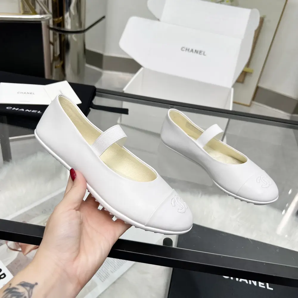Chanel early spring single shoes