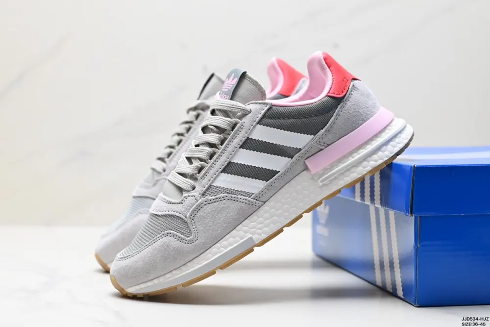 Adidas ZX500 RM Boost Adidas Friends and Family Limited Running Shoes Continuing the retro B42212