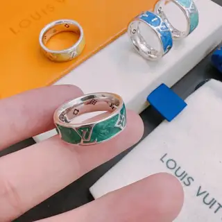 Louis Vuitton ring