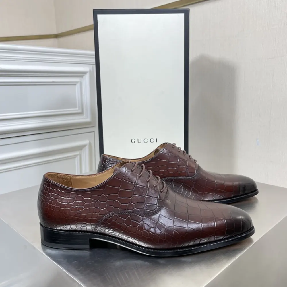 Gucci men’s lace-up shoes