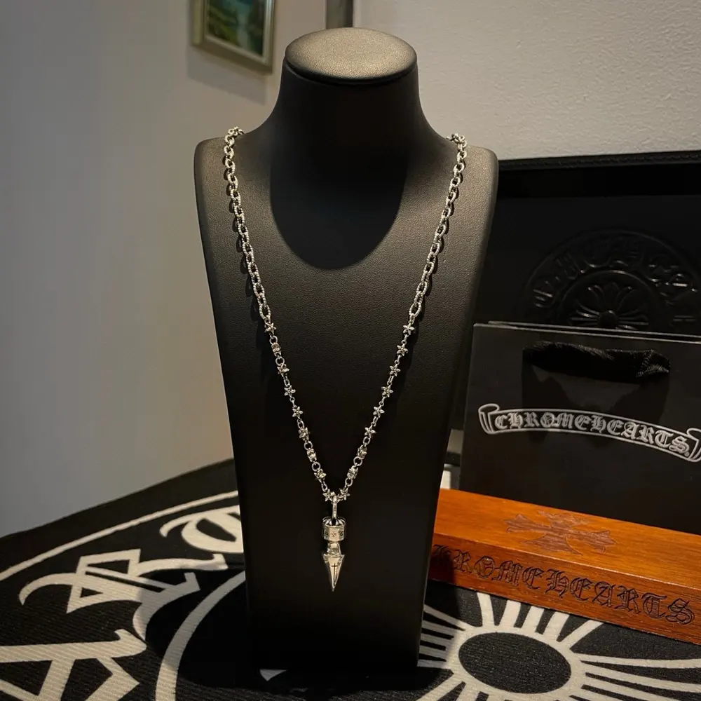 Chrome Hearts Classic retro multi-element side necklace Cross pendant Concave and convex