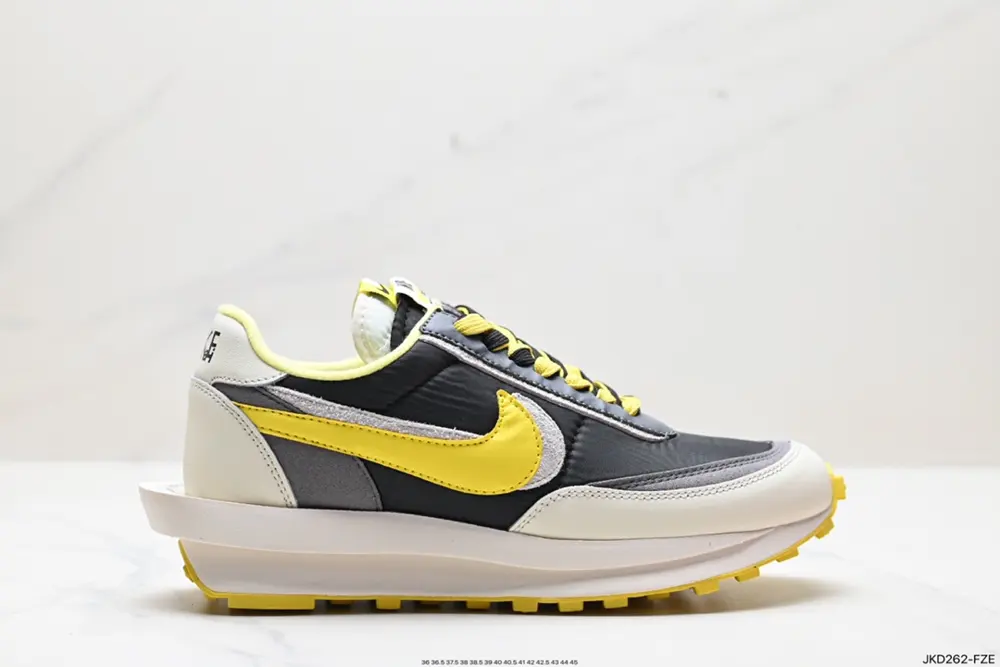 Japanese deconstruction aesthetics SACAI joint × NIKE LDV Waffle overlapping design Sneakers CN8898-002