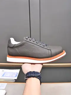 Brunello Cucinelli men’s lace-up casual low-top men’s shoes This brand is a world-class