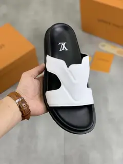 Louis Vuitton men’s slippers