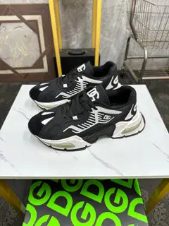 Dolce & Gabbana sports casual shoes are fashionable and versatile