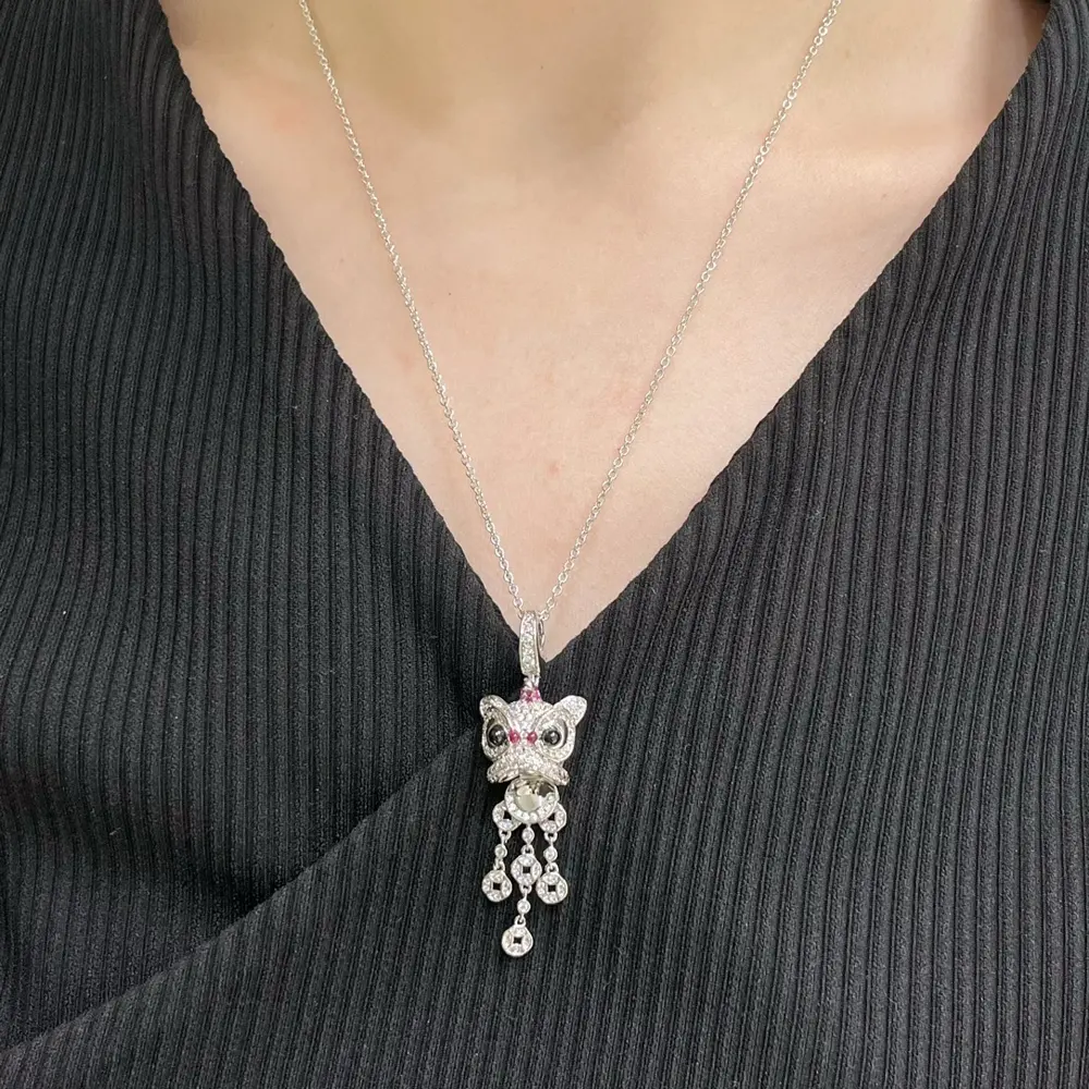 Qeelin dancing lion necklace has a very good meaning Customized according to 18K gold
