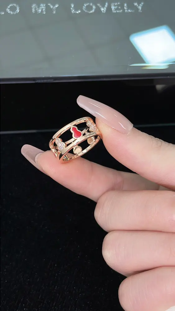 Qeelin small gourd ring with eight blessings