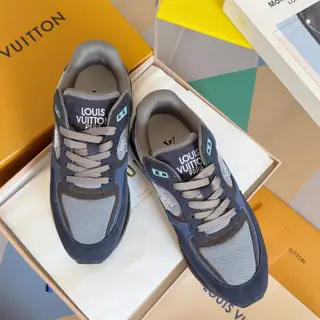 Louis Vuitton Casual Sneakers