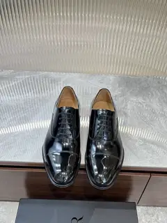 Dior Timeless loafers embody classic elegance. Elegant appearance with slender silhouette