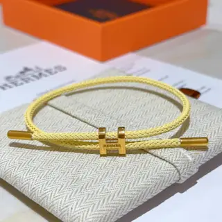 Hermès bracelet is a real test of the craftsmanship of the craftsman. To ensure that the