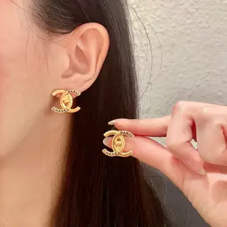 Chanel second-hand earrings